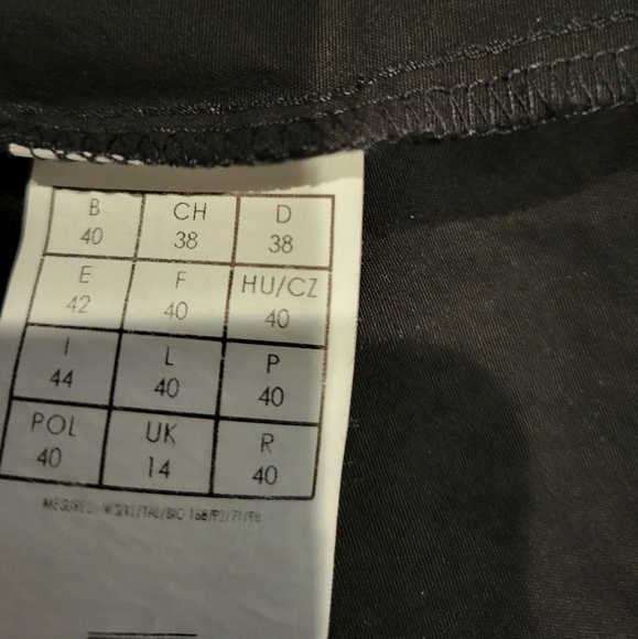 Button down pin striped shirt - Picture 3 of 3